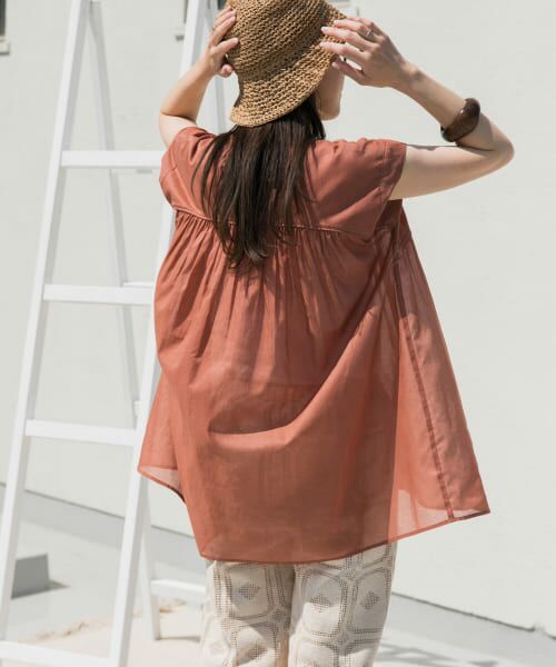 ＊＊URBAN RESEARCH DOORS / アーバンリサーチ ドアーズ シャツ・ブラウス | 『UR TECH』ボイルギャザーフレンチブラウス（TERRACOTTA）