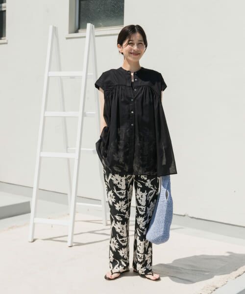 『UR TECH』ボイルギャザーフレンチブラウス URBAN RESEARCH DOORS｜『UR TECH』ボイルギャザーフレンチ