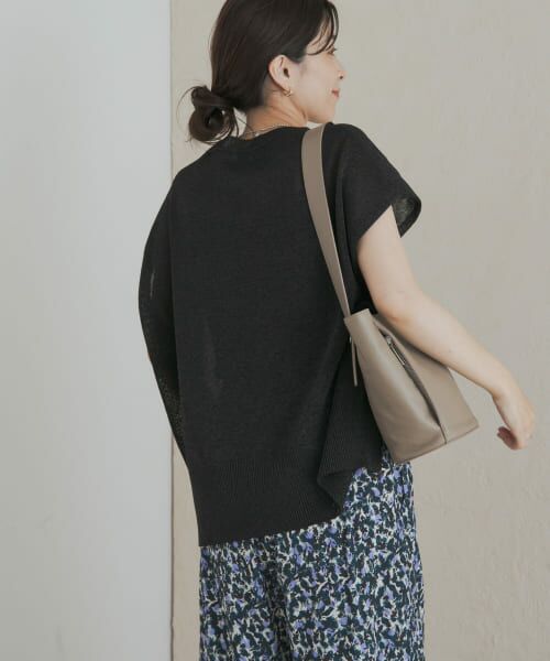 【i19】【URBAN RESEARCH】バーガンディ リブニット 【F】 美品 バイカラーコンパクトニット(FREE RED×OFF): トップス｜URBAN