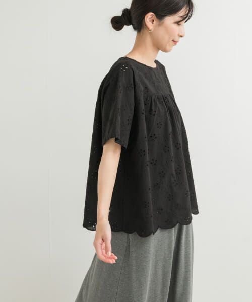 ＊＊URBAN RESEARCH DOORS / アーバンリサーチ ドアーズ シャツ・ブラウス | アイレットレースラグランブラウス（BLACK）