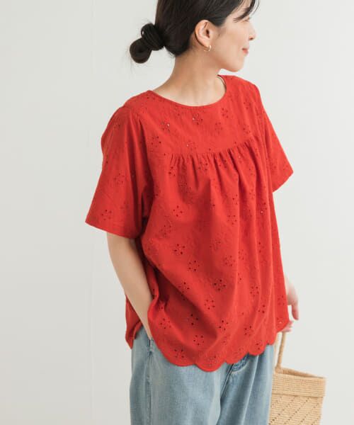 ＊＊URBAN RESEARCH DOORS / アーバンリサーチ ドアーズ シャツ・ブラウス | アイレットレースラグランブラウス（RED）