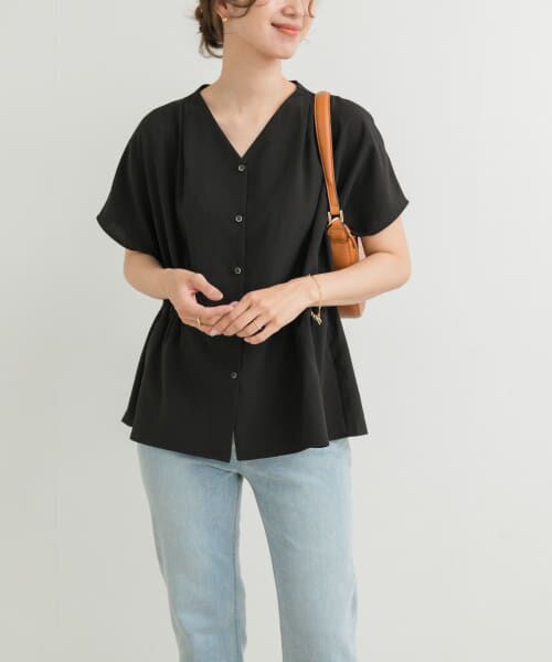 新品タグ付◉ ブラック　DOORS Vネックウエストギャザーブラウス URBAN RESEARCH DOORS｜『再入荷』Vネックウエストギャザー