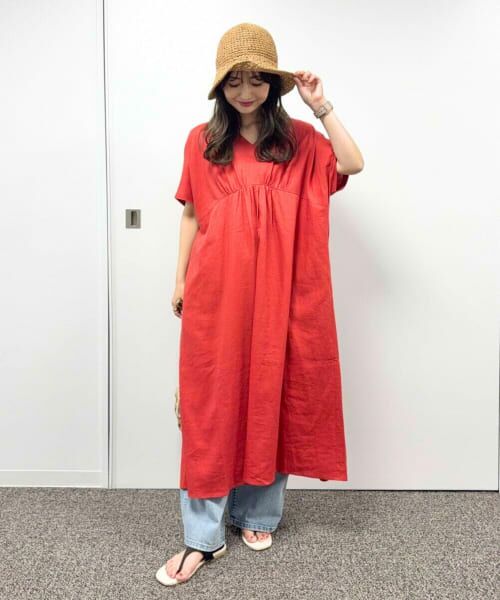 リネンレーヨンVネック切替ギャザーワンピース　完売品　ロングワンピ 今季 セール】リネンレーヨンVネック切替ギャザーワンピース