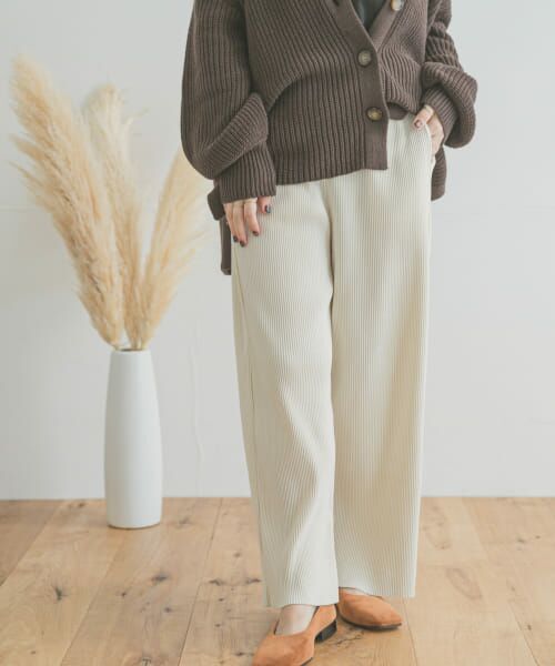 pelleq wool line trousers 36 ベージュ - カジュアルパンツ