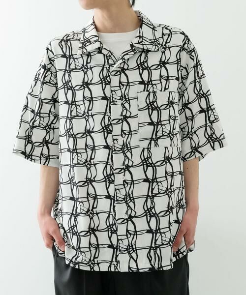 URBAN RESEARCH ITEMS/アーバンリサーチ アイテムズ ラインアートプリントオープンカラー半袖シャツ ホワイト M URBAN RESEARCH ITEMS/アーバンリサーチ アイテムズ ラインアートプリントオープンカラー半袖シャツ ホワイト M