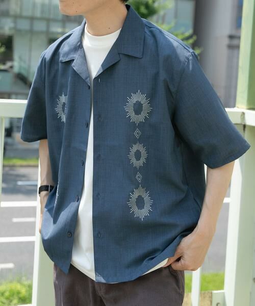 URBAN RESEARCH ITEMS / アーバンリサーチ アイテムズ シャツ・ブラウス | モチーフ刺繍ドライタッチ 半袖シャツ | 詳細1