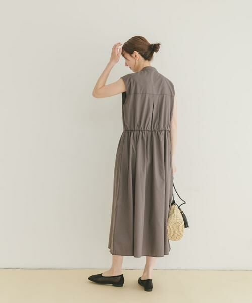 URBAN RESEARCH ITEMS / アーバンリサーチ アイテムズ ワンピース | ノースリーブタックギャザーワンピース | 詳細23