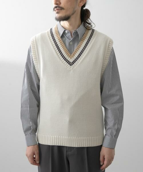 新品アーバンリサーチ■肉厚ウール混！ふんわりVネックアシメ丈ゆるニット ワイン セール ウール混チルデンVネックニットベスト （ベスト）｜URBAN