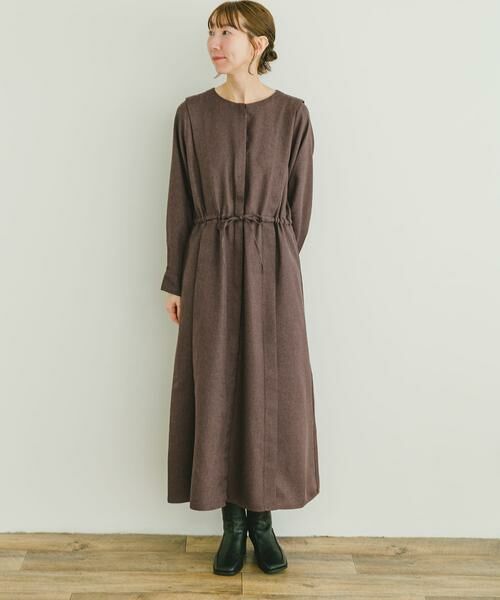 URBAN RESEARCH ITEMS / アーバンリサーチ アイテムズ ワンピース | ウエストギャザーワンピース(ライトブラウン)