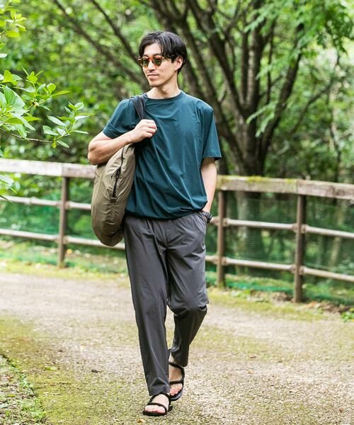 URBAN RESEARCH ITEMS / アーバンリサーチ アイテムズ その他パンツ | シルキーナイロン 多機能 タックパンツ | 詳細23