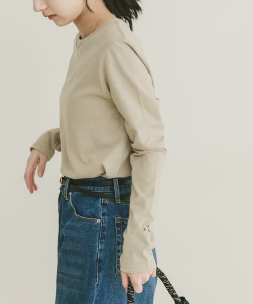 URBAN RESEARCH ITEMS / アーバンリサーチ アイテムズ Tシャツ | ワンポイント刺シュウロンTシャツ（ベージュ）