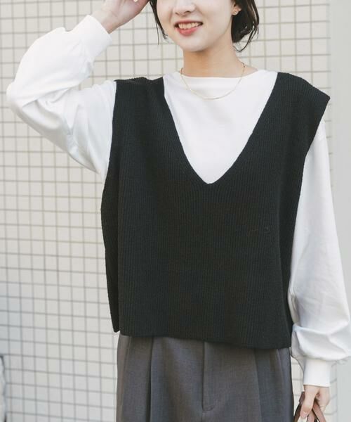 URBAN RESEARCH ITEMS / アーバンリサーチ アイテムズ ニット・セーター | ニットベスト×ボリュームスリーブカットソー（ブラック）