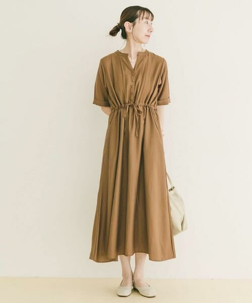 URBAN RESEARCH ITEMS / アーバンリサーチ アイテムズ ワンピース | ウエストマーク半袖ワンピース（ブラウン）