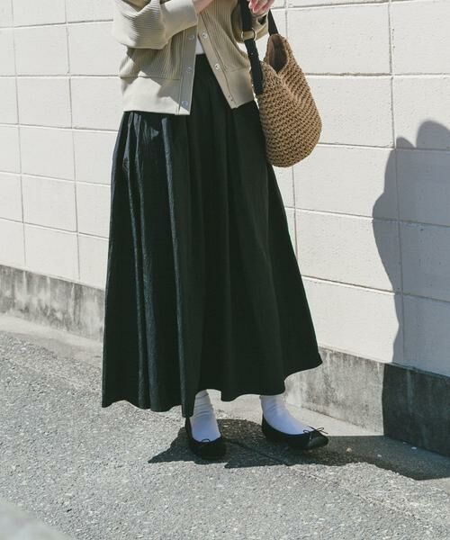 URBAN RESEARCH ITEMS / アーバンリサーチ アイテムズ ロング・マキシ丈スカート | ワッシャーナイロンギャザースカート(ブラック)