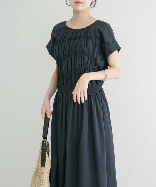 URBAN RESEARCH ITEMS / アーバンリサーチ アイテムズ ワンピース | 『洗濯可』ランダムシャーリングワンピース（ネイビー）