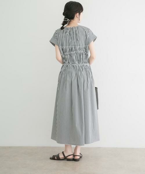 URBAN RESEARCH ITEMS / アーバンリサーチ アイテムズ ワンピース | 『洗濯可』ランダムシャーリングワンピース | 詳細24