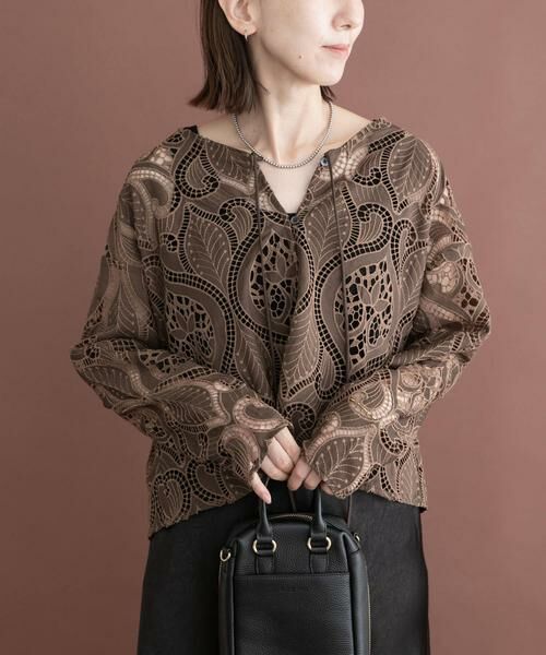 URBAN RESEARCH ITEMS / アーバンリサーチ アイテムズ シャツ・ブラウス | カットワークレースブラウス（ブラウン）