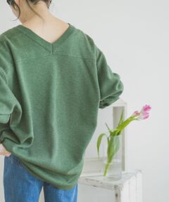 ルーズVネックニットプルオーバー