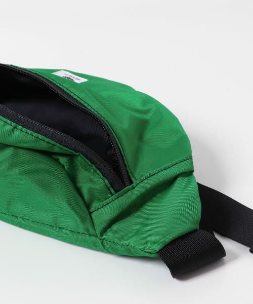 WILD WALLETS　総柄ファニーパック未使用 made in usaバンズ セール】 WILD WALLETS Fanny Pack （ショルダーバッグ