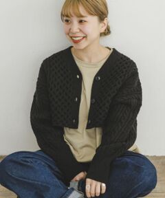 ケーブルクロップドニットカーディガン