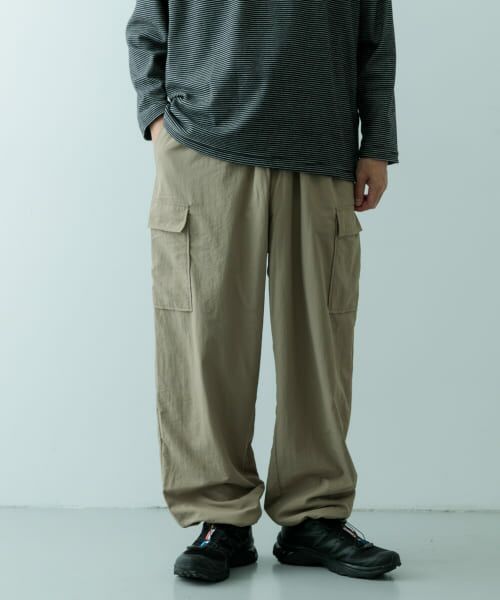 US限定 ナイロンカーゴパンツ サイズ ベージュ XL US限定 ナイロンカーゴパンツ サイズ ベージュ XL