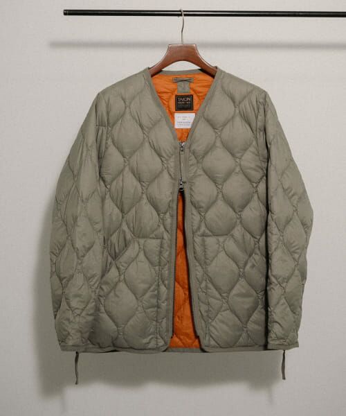 ＊＊URBAN RESEARCH ITEMS / アーバンリサーチ アイテムズ ダウンジャケット・ベスト | TAION　MILITARY Wzip V-NECK DOWN JACKET（D.SAGE GRN）