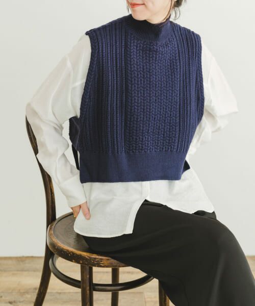 ケーブルニットベスト （ニット・セーター）｜＊＊URBAN