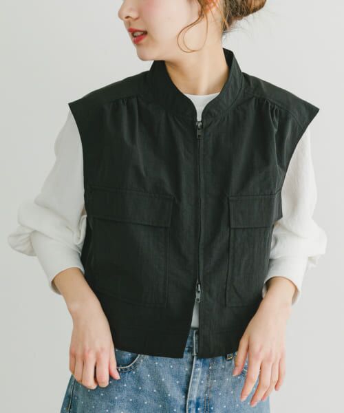＊＊URBAN RESEARCH ITEMS / アーバンリサーチ アイテムズ その他アウター | ナイロンショートベスト（BLK）