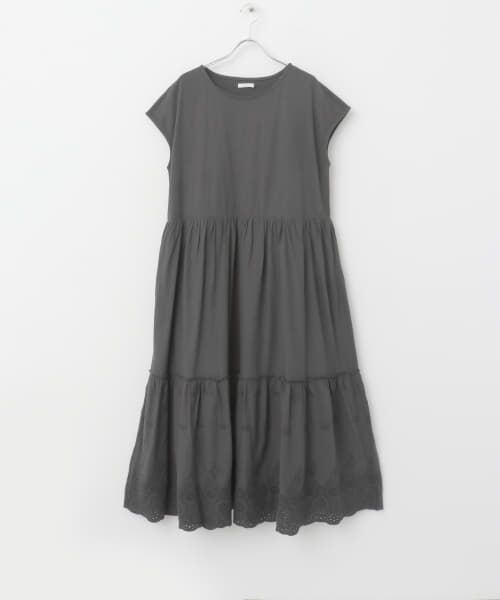 Uhr ティアードワンピース　yellow&black 3-4Y 小さいサイズ】ソフトサテンウエストドロストワンピース /洗濯機