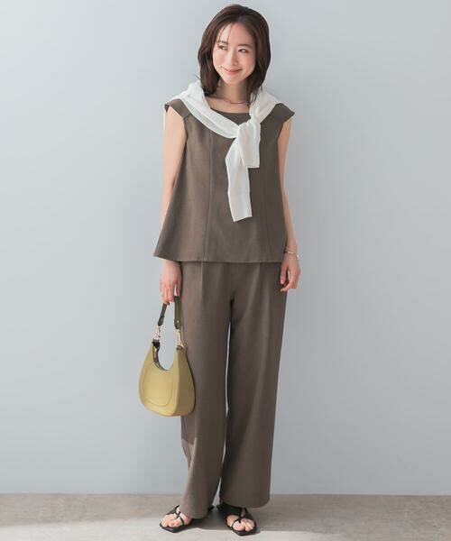URBAN RESEARCH ROSSO / アーバンリサーチ ロッソ セットアップ | 『UR TECH DRYLUXE』F by ROSSO フレンチブラウス+ワイドパンツ(モカ)