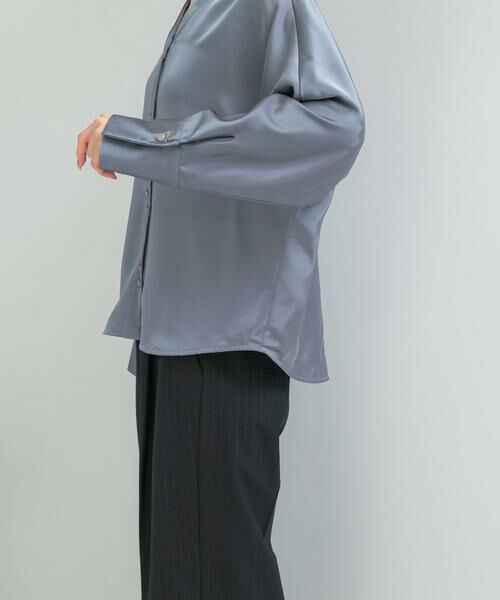 URBAN RESEARCH ROSSO / アーバンリサーチ ロッソ シャツ・ブラウス | ボタンデザインサテンVネックブラウス | 詳細13