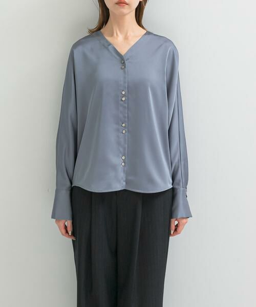 URBAN RESEARCH ROSSO / アーバンリサーチ ロッソ シャツ・ブラウス | ボタンデザインサテンVネックブラウス | 詳細6