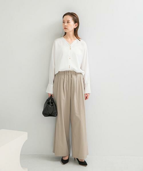 URBAN RESEARCH ROSSO / アーバンリサーチ ロッソ シャツ・ブラウス | ボタンデザインサテンVネックブラウス | 詳細21