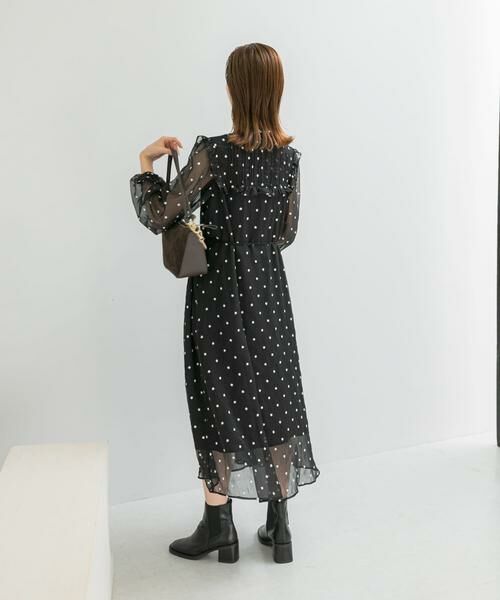 URBAN RESEARCH ROSSO / アーバンリサーチ ロッソ ワンピース | 『WEB限定』フラワー刺繍フリルネックワンピース | 詳細4