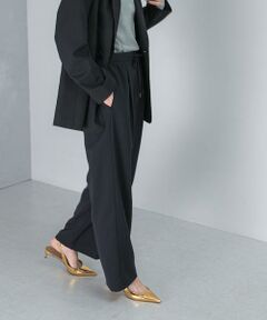 <!--ここから↓WEB限定コメント--><b>【この秋一本持っていたい、ON/OFFで重宝するイージーパンツ】</b><br/><!--ここから↑WEB限定コメント-->しなやかでほんのりとした光沢感が特徴的な、ウーステッド素材のイージーパンツ。ウールブレンドの温かみのある素材ながら、毛羽立ちが少なく、ご自宅でのお手入れが可能なイージーケア仕様です。ウエストはバックゴム仕様でリラクシーな履き心地ながら、すっきりとしたストレートシルエットで、きちんと感もプラス。デイリーはもちろん、ブラウスやジャケットと合わせてオフィスシーンにもお勧めな一本です。同生地のイージーケアウーステッドシャツ(品番:RAA7-23S702)とセットアップとしての着用もお勧め。<br/><br/>【2025 Autumn/Winter】【25AW】<br/><br/>※この商品は、水分や汗、摩擦(特に湿った状態での摩擦)などにより色泣き、色移りする場合がありますので着用時、クリーニングの際は充分ご注意ください。<br/>※濡れたまま放置しますと、他のものに色移りしたり、色泣きすることがありますので、ご注意ください。<br/>※その他お取り扱いに関しましては、商品に付属のアテンションタグをご覧ください。<br/><br/>※商品画像は、光の当たり具合やパソコンなどの閲覧環境により、実際の色味と異なって見える場合がございます。予めご了承ください。<br/>※商品の色味の目安は、商品単体の画像をご参照ください。<br/><br/><b>▼お気に入り登録のおすすめ▼</b><br/>お気に入り登録商品は、マイページにて現在の価格情報や在庫状況の確認が可能です。<br/>お買い物リストの管理に是非ご利用ください。<br/><br/><h4 class="material">素材感</h4><br/><b class="line-height-120p">透け感 : なし<br/>伸縮性 : なし<br/>裏地 : あり(膝下まで)<br/>光沢 : なし<br/>ポケット : あり</b><br/><br/>NAVY：165cm(38) / 165cm(38)<br/>BURGUNDY：165cm(38)