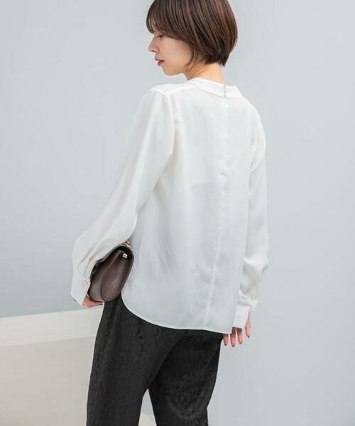 URBAN RESEARCH ROSSO / アーバンリサーチ ロッソ シャツ・ブラウス | Vネックボタンデザインブラウス | 詳細1