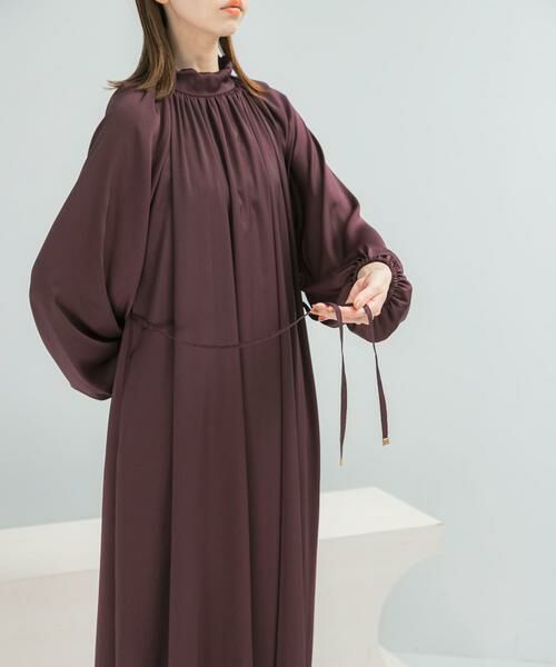 URBAN RESEARCH ROSSO / アーバンリサーチ ロッソ ワンピース | ハイネックギャザーサテンドレス | 詳細9