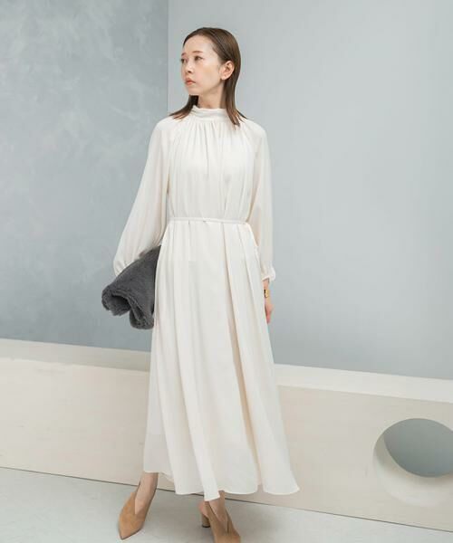 URBAN RESEARCH ROSSO / アーバンリサーチ ロッソ ワンピース | ハイネックギャザーサテンドレス | 詳細19