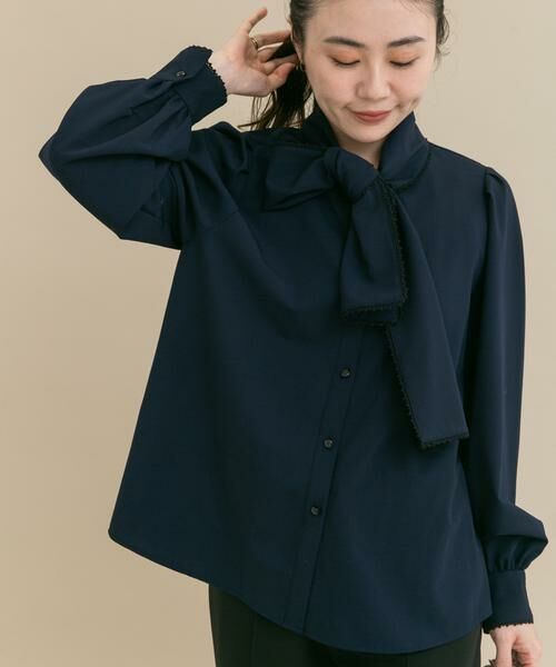 URBAN RESEARCH ROSSO / アーバンリサーチ ロッソ シャツ・ブラウス | 『WEB/一部店舗限定』トリミングボウタイブラウス(ネイビー)