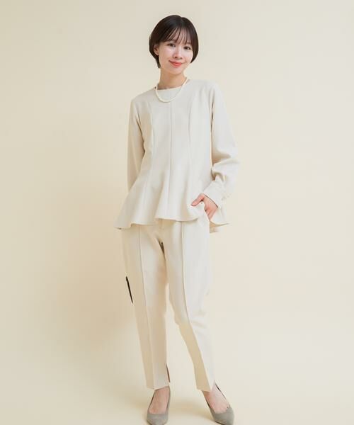 URBAN RESEARCH ROSSO / アーバンリサーチ ロッソ ワンピース | 『WEB/一部店舗限定』『SHORT/TALLサイズあり』ペプラムブラウス+テーパードパンツ（ホワイト系その他）