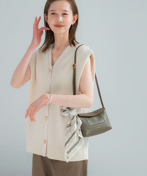 URBAN RESEARCH ROSSO / アーバンリサーチ ロッソ ベスト | ショルダータックニットベスト（アイボリー）