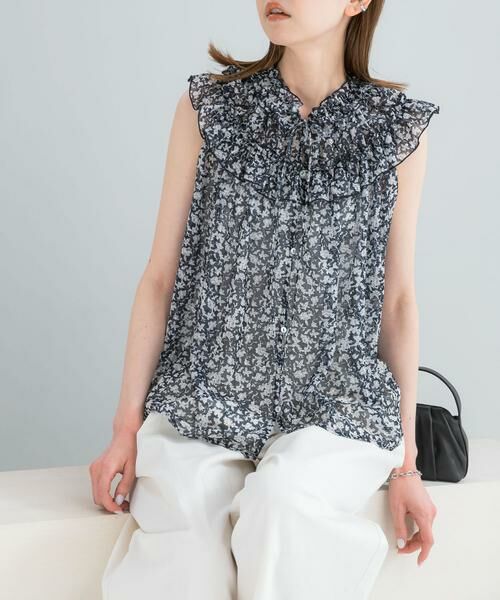 URBAN RESEARCH ROSSO / アーバンリサーチ ロッソ シャツ・ブラウス | 『WEB限定』フラワープリントフリルブラウス（ネイビー）