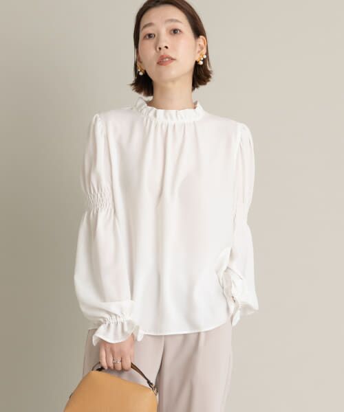 ＊＊URBAN RESEARCH ROSSO / アーバンリサーチ ロッソ シャツ・ブラウス | F by ROSSO　シャーリングスリーブブラウス（OFF WHITE）