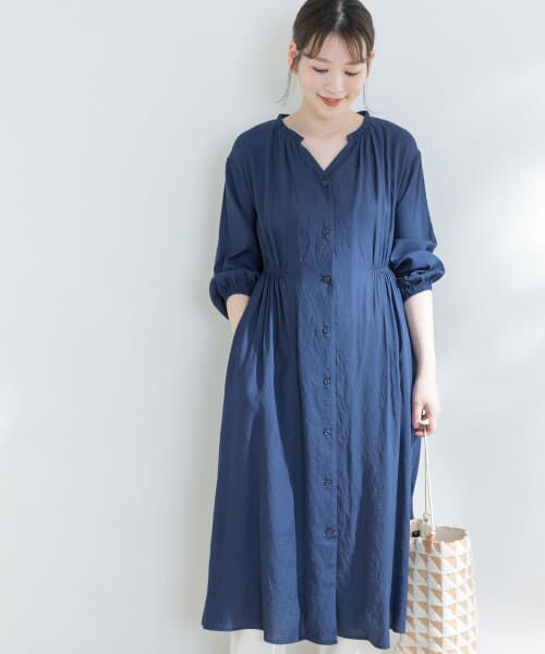 ＊＊URBAN RESEARCH ROSSO / アーバンリサーチ ロッソ ワンピース | F by ROSSO　イージーケアガウンワンピース（NAVY）