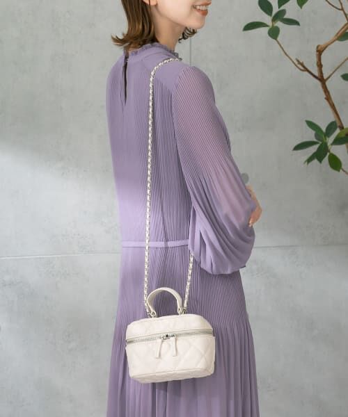 ＊＊URBAN RESEARCH ROSSO / アーバンリサーチ ロッソ ショルダーバッグ | キルティングバニティポシェット（SMOKEWHITE）