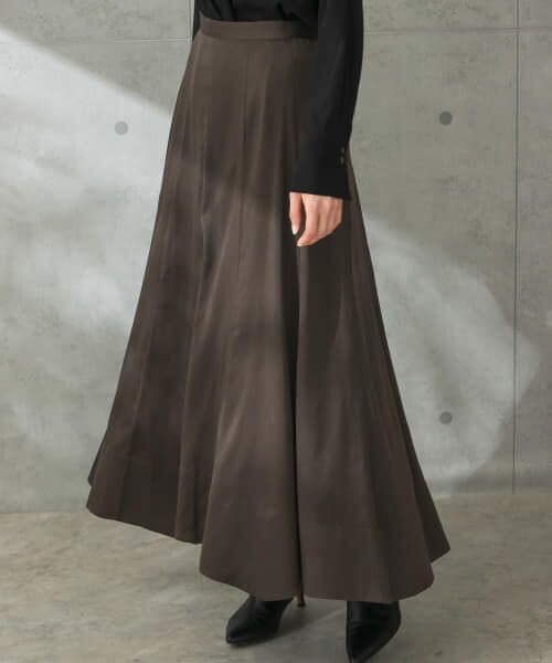 ＊＊URBAN RESEARCH ROSSO / アーバンリサーチ ロッソ スカート | パネルラインサテンフレアスカート（BROWN）