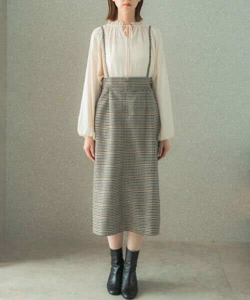 GUCCI タイトスリットスカート◆直営店購入正規品◆ グッチ レディース ウェアGGエンボス ミドルレングス スカート