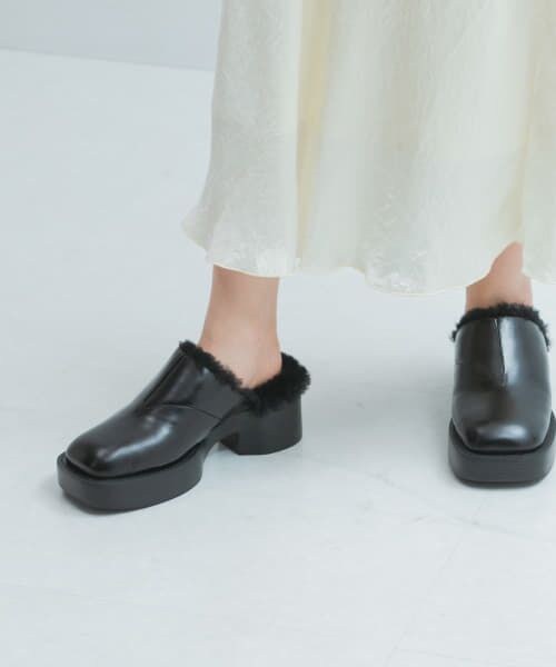 ＊＊URBAN RESEARCH ROSSO / アーバンリサーチ ロッソ シューズ | ALM.　VIVLOS LEATHER MULES（FUR BLACK）