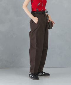 タックカーブパンツ