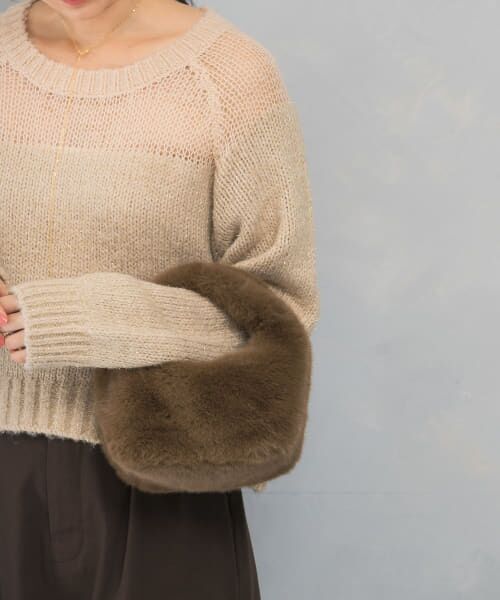 ＊＊URBAN RESEARCH ROSSO / アーバンリサーチ ロッソ ハンドバッグ | LE VERNIS　Fake fur micro bag（ブラウン）